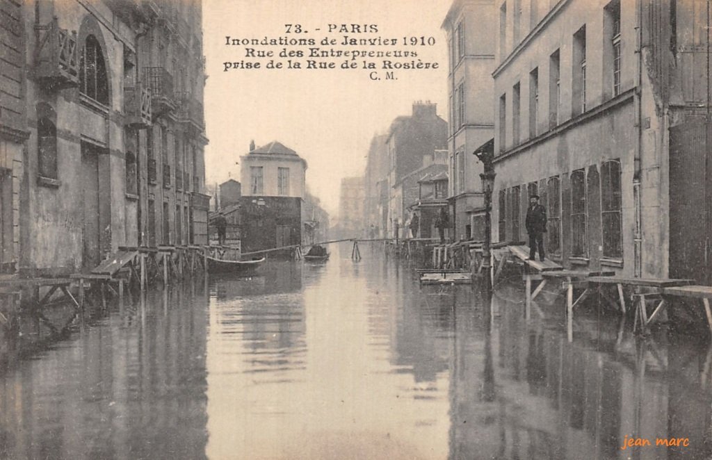 Paris XVe - Inondations de Janvier 1910 - Rue des Entrepreneurs prise de la rue de la Rosière.jpg