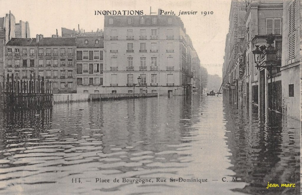 Paris XVe - Inondations Paris Janvier 1910 - Place de Bourgogne, Rue Saint-Dominique 114 CM.jpg