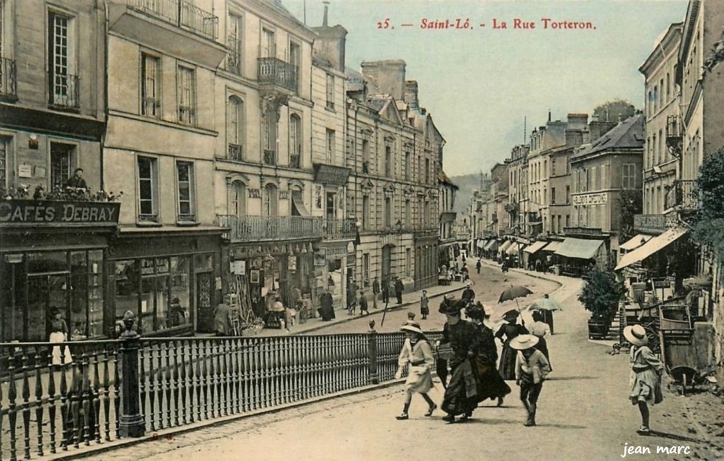 Saint-Lo - La Rue Torteron.jpg