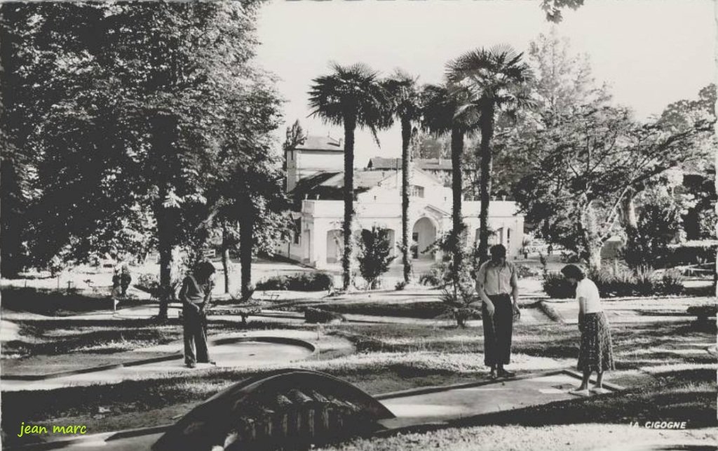 Barbotan-les-Thermes - Le Parc et le Golf miniature.jpg