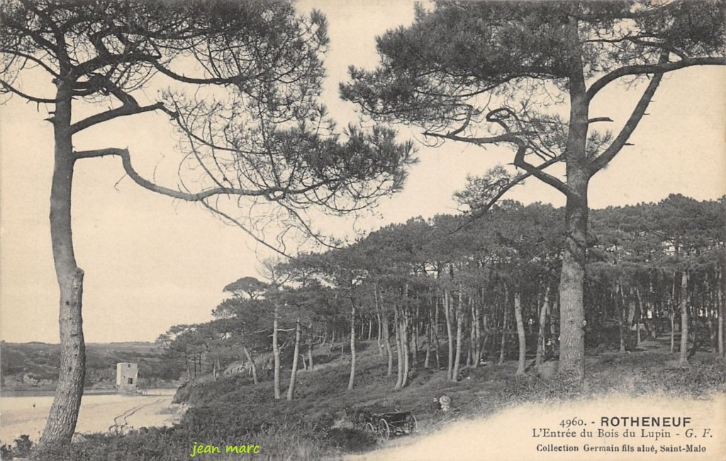 Rothéneuf - L'Entrée du Bois du Lupin.jpg
