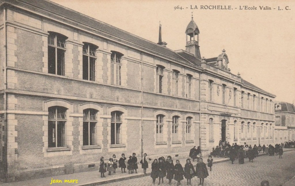 La Rochelle - L'École Valin.jpg
