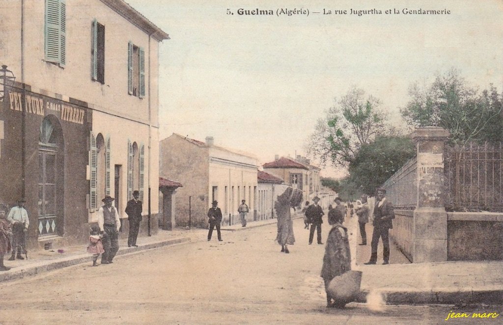 Guelma - La rue Jugurtha et la Gendarmerie.jpg