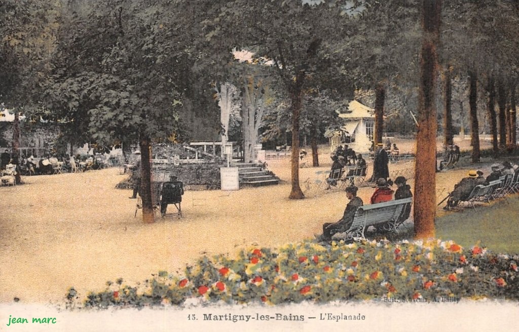 Martigny-les-Bains - L'Esplanade.jpg