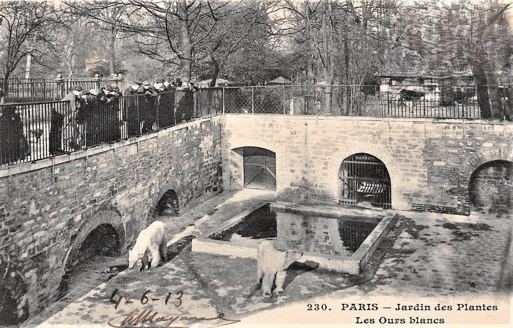 Paris JP 230.jpg