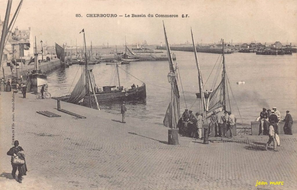 Cherbourg – Le Bassin du Commerce.jpg