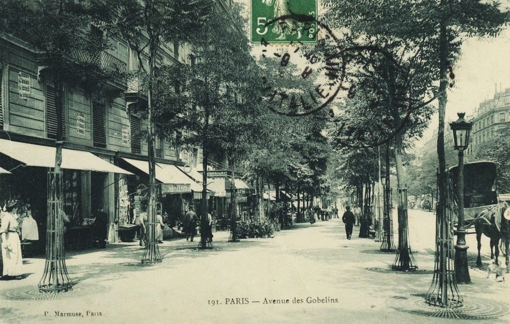 Paris Avenue des Gobelins  13°.jpg