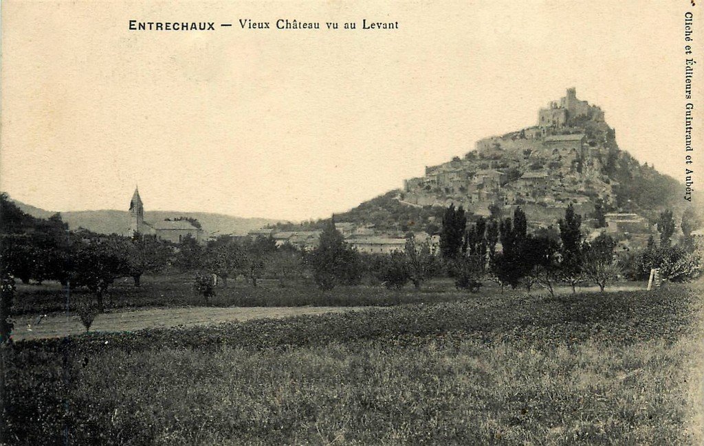 Entrechaux 84.jpg