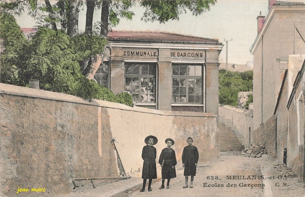 Meulan - École des Garçons.jpg