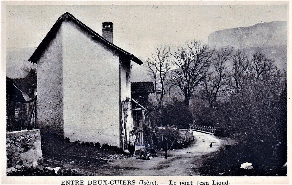 Entre Deux Guiers 38.jpg