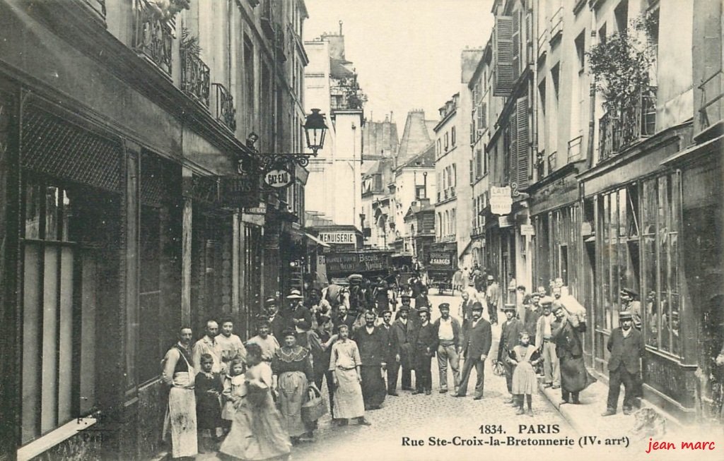 Paris IVe - Rue Sainte-Croix de la Bretonnerie.jpg