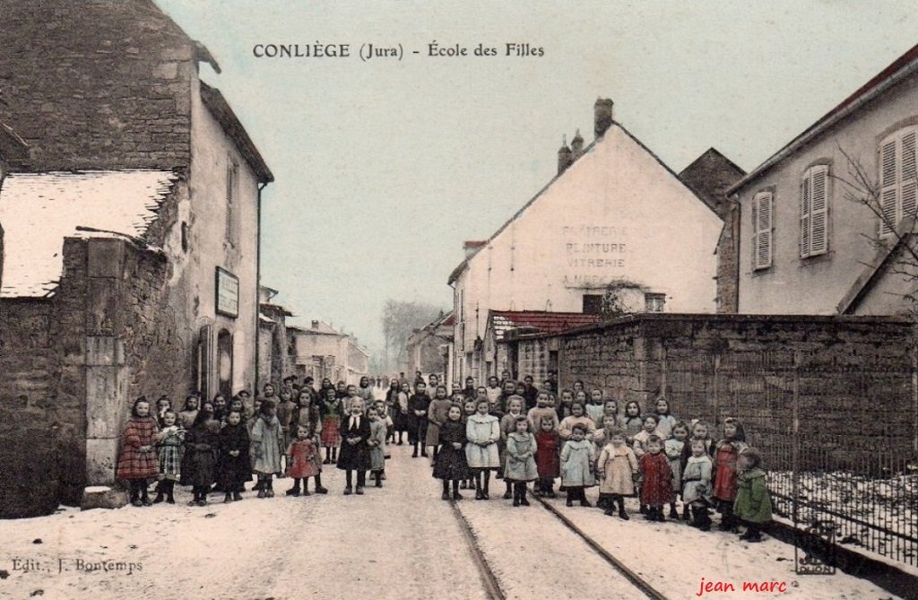 Conliège - École des Filles.jpg