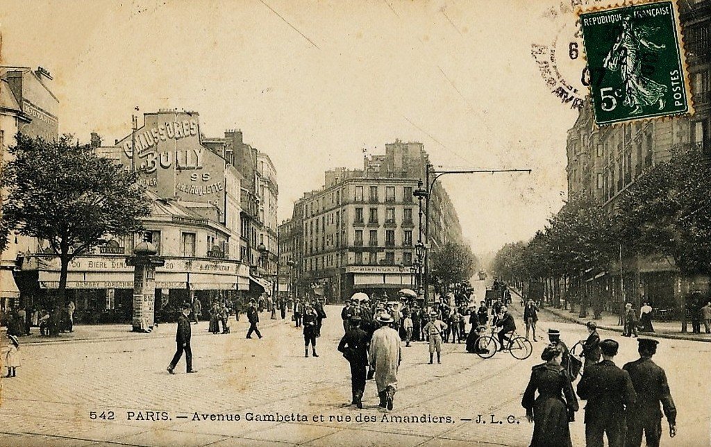Paris Avenue Gambetta 542.jpg