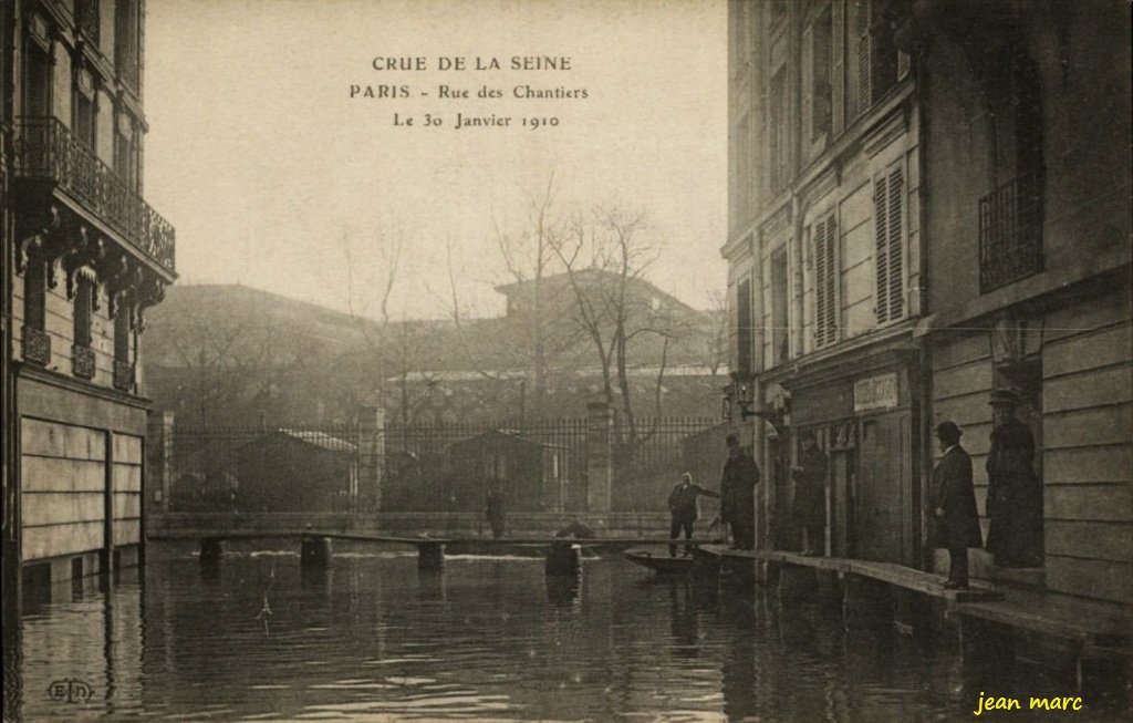 Paris Ve - Crue de la Seine le 30 janvier 1910 - Rue des Chantiers.jpg