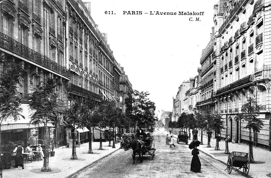 A Attelage Paris Avenue Malakoff  16°.jpg