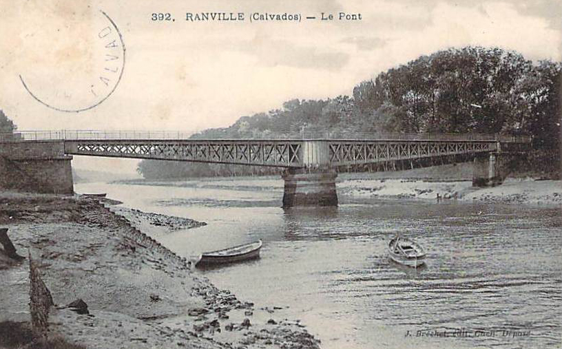 392 - Ranville (Calvados) Le pont.jpg