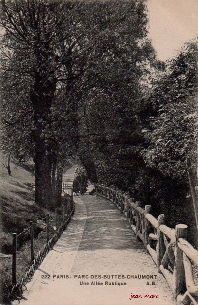 Paris XIXe - Buttes-Chaumont - Une Allée rustique.jpg
