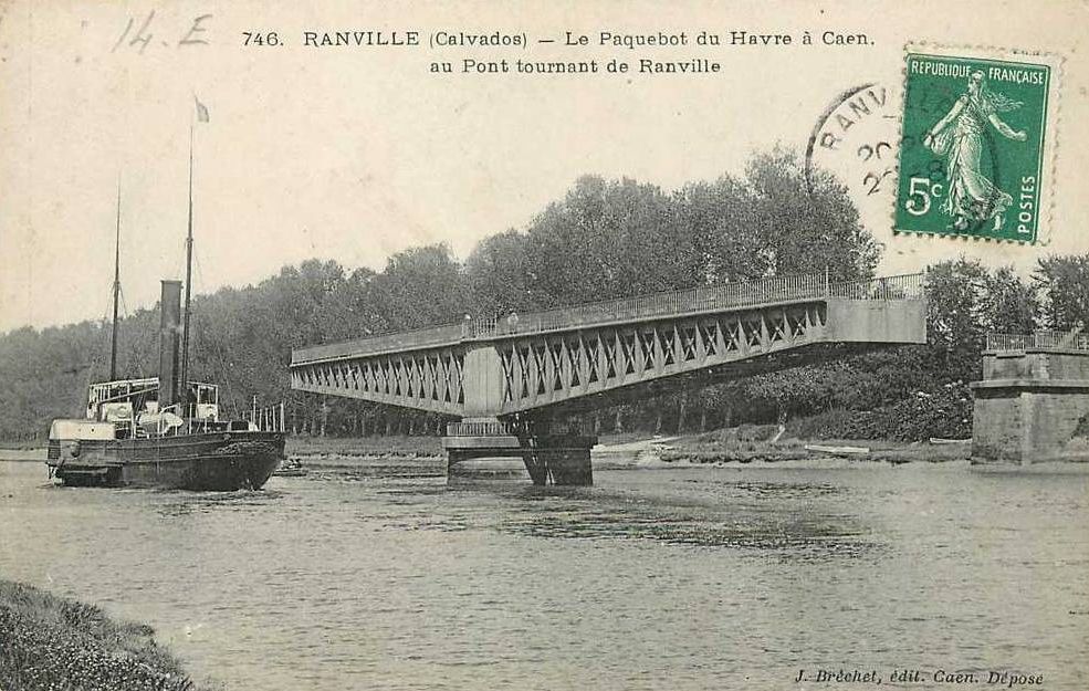 746 -Ranville (Calvados) -Le paquebot du Havre à Caen au pont tournant de Ranville.jpg