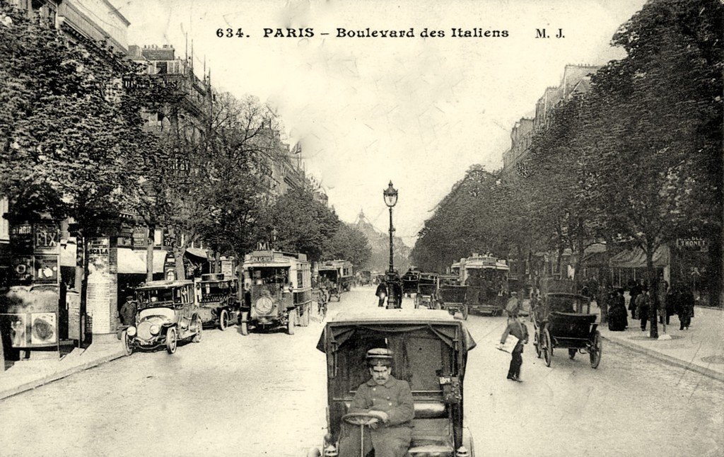 Paris Bd des Italiens 634.jpg