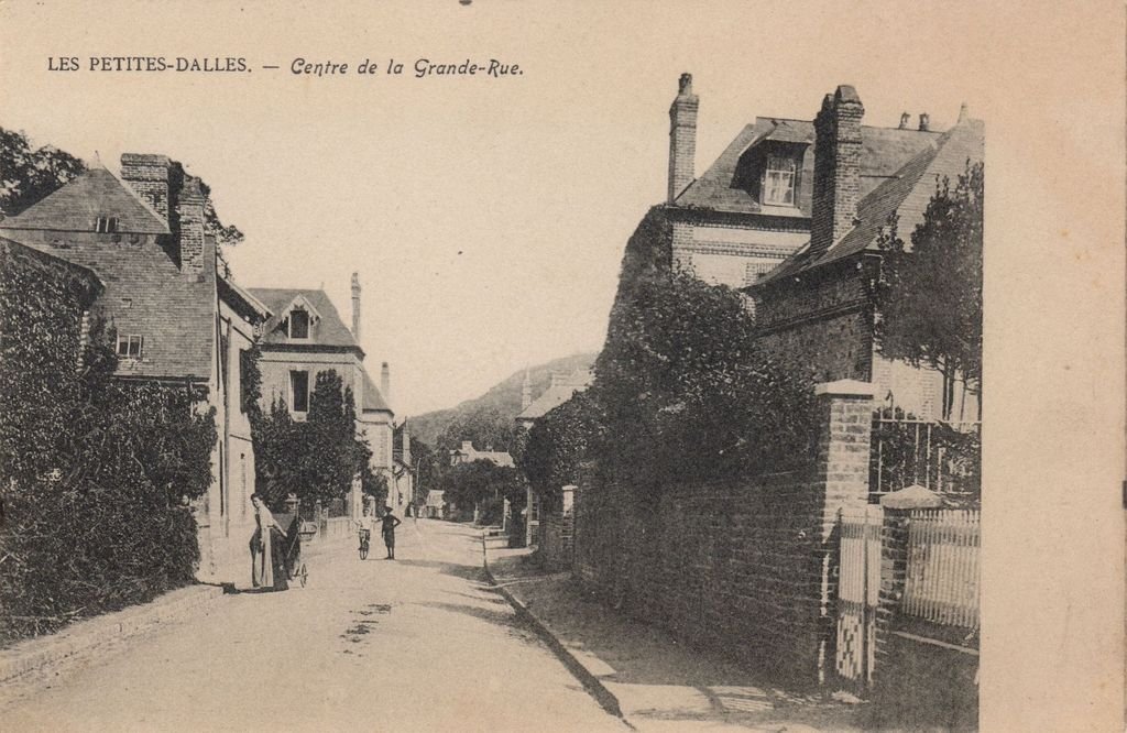 76 - LES PETITES DALLES - Centre de la Grande-Rue  - ENP S2 - 23-03-26.jpg