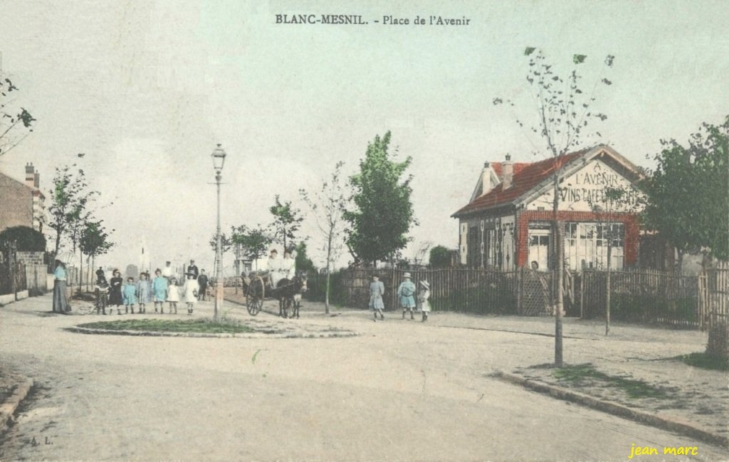 Blanc-Mesnil - Place de l'Avenir.jpg