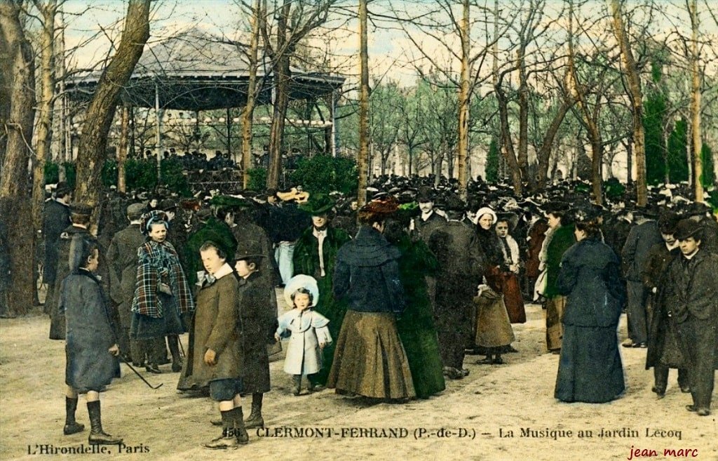 Clermont-Ferrand - La musique au Jardin Lecoq.jpg