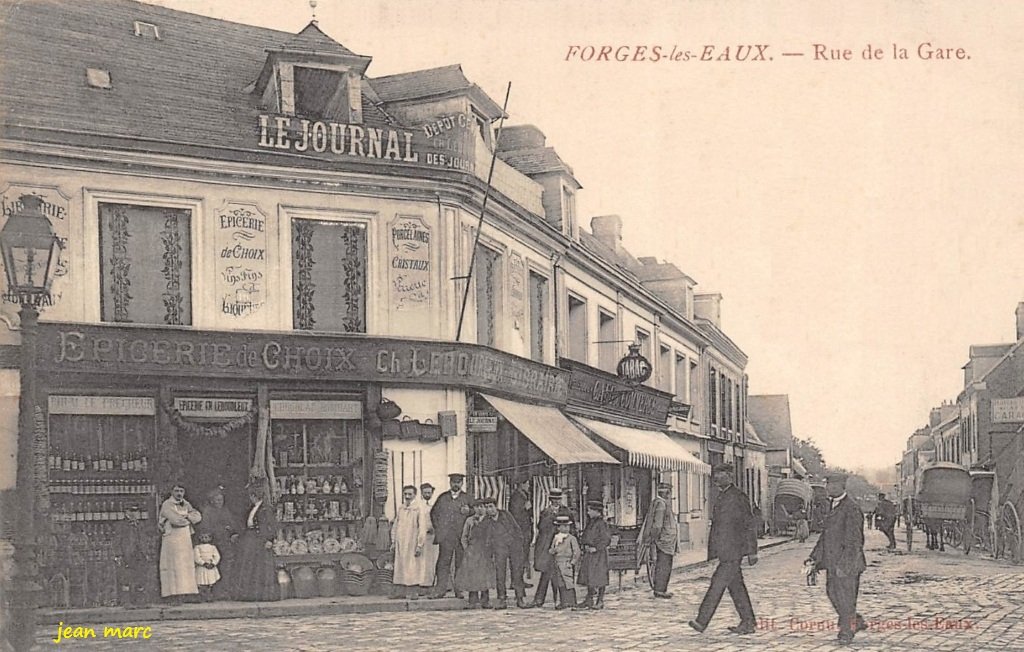 Forges-les-Eaux - Rue de la Gare (épicerie librairie Cornu).jpg