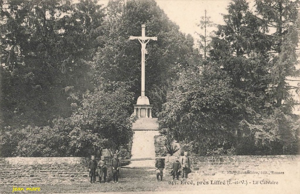 Ercé - Le Calvaire.jpg