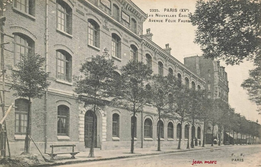 Paris XVe - Les Nouvelles Écoles - Avenue Félix Faure.jpg