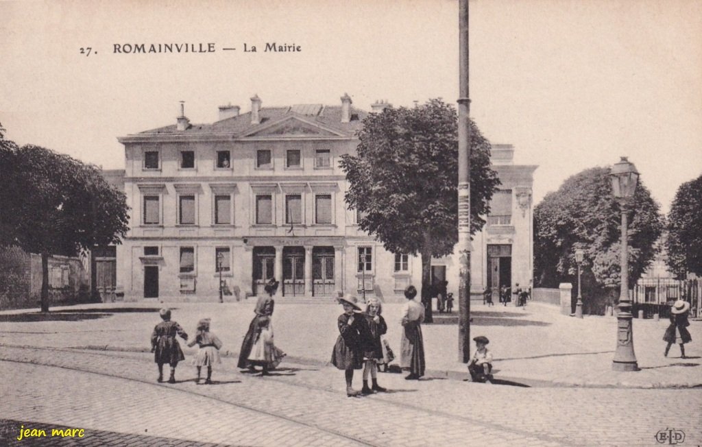 Romainville - La Mairie.jpg