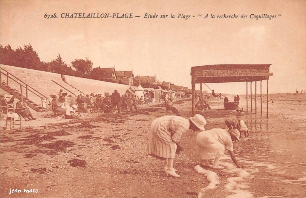 Châtelaillon-Plage - Étude sur la Plage - A la rechercher des coquillages (R. Bergevin, 66 rue des Merciers, La Rochelle).jpg