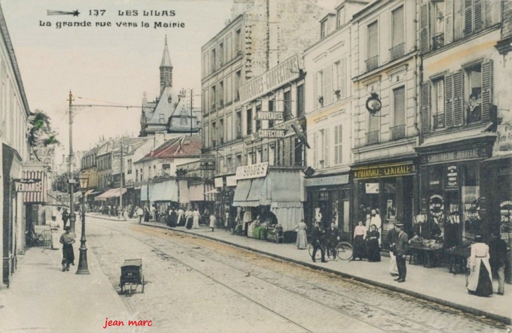 Les Lilas - La Grande Rue vers la Mairie.jpg