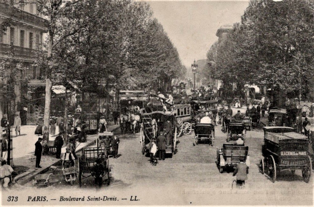 Paris Bd Saint-Denis 373.jpg
