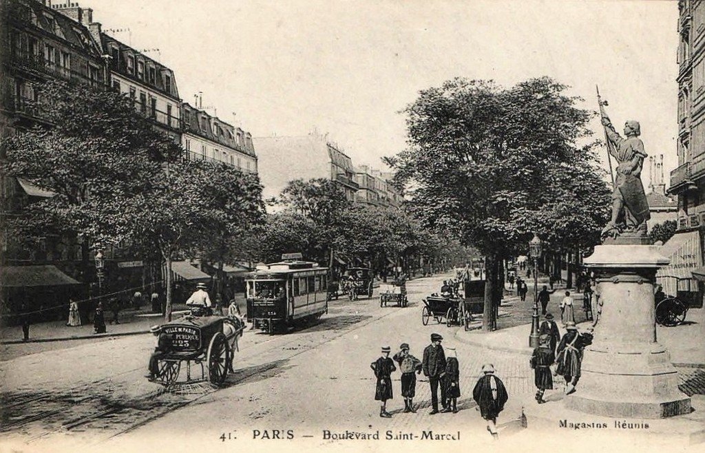 Paris Bd Saint-Marcel (41).jpg