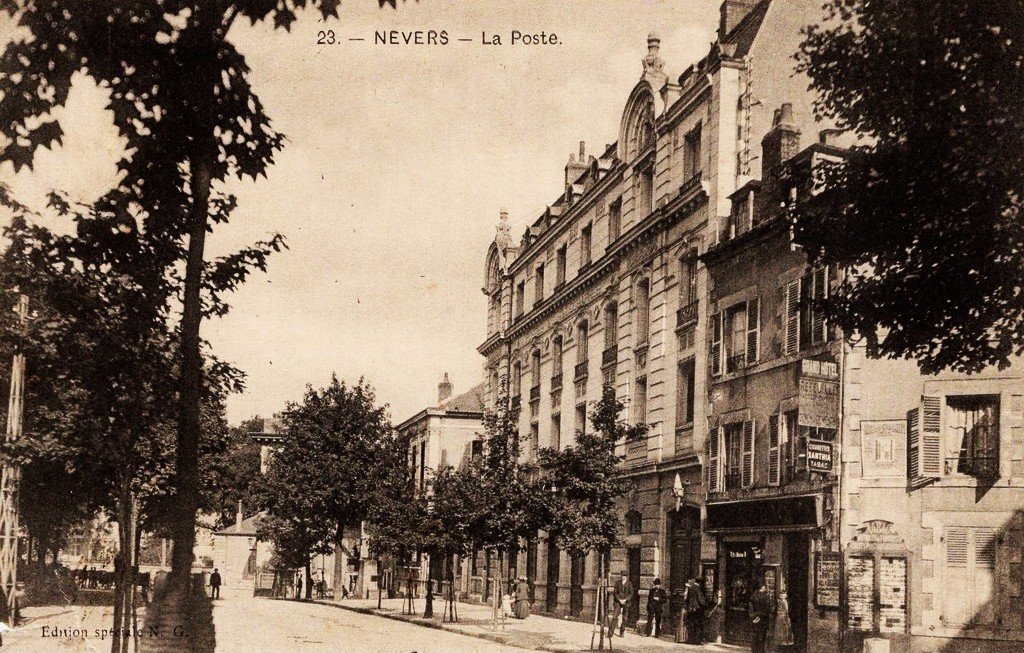 Nevers (23) Poste.jpg