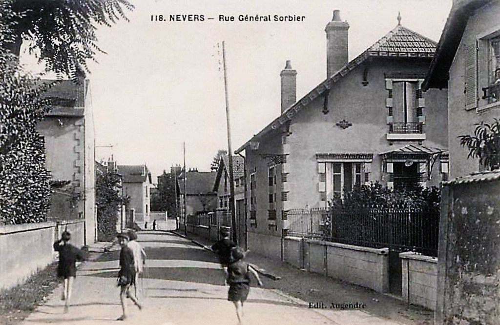 Nevers (118).jpg