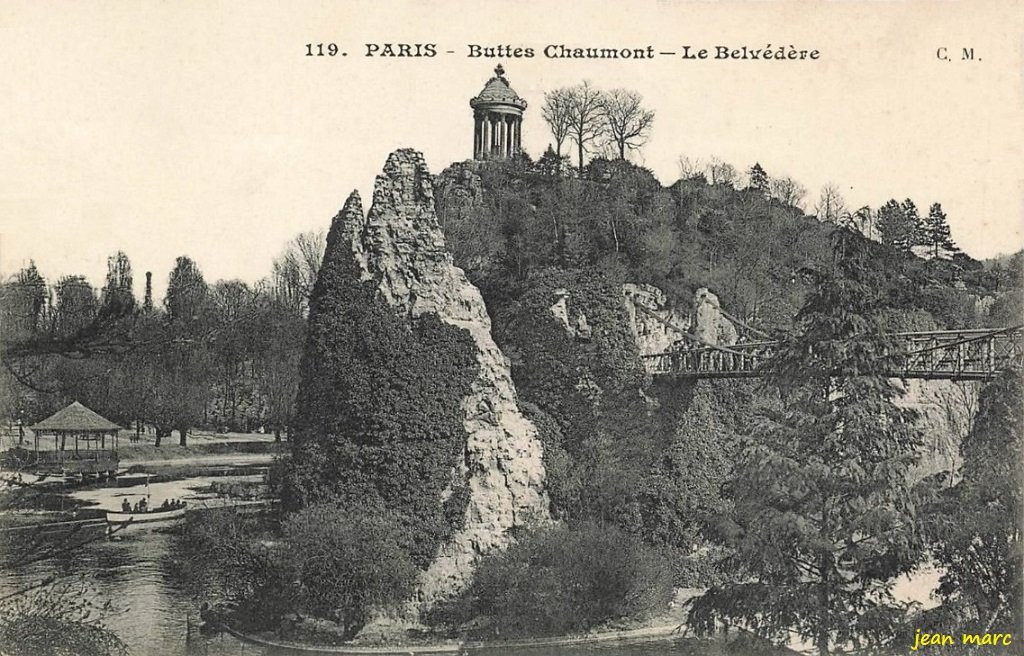 Paris - Buttes Chaumont - Le Belvédère (119 CM).jpg
