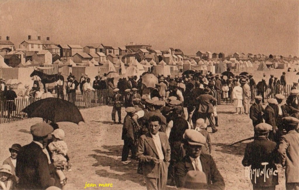 Saint-Jean-de-Monts - La Plage.jpg