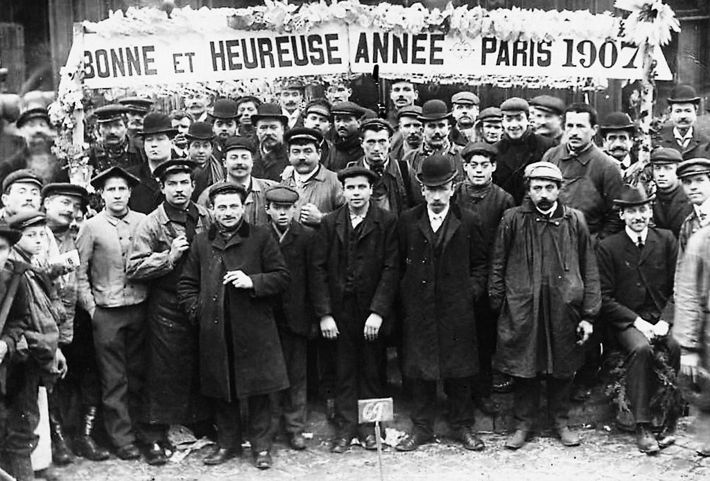 Paris Bonne Année 1907.jpg
