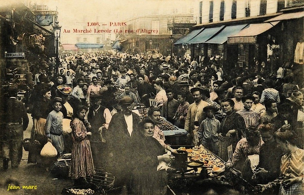 Paris XIIe - Au Marché Lenoir (La rue d'Aligre).jpg