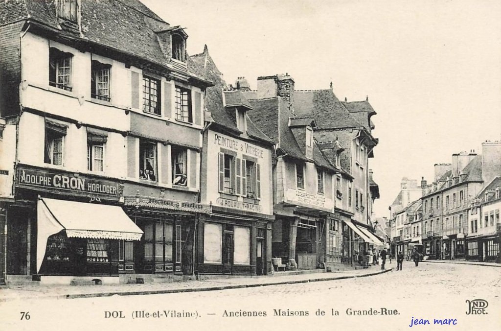 Dol - Anciennes maisons de la Grande Rue.jpg