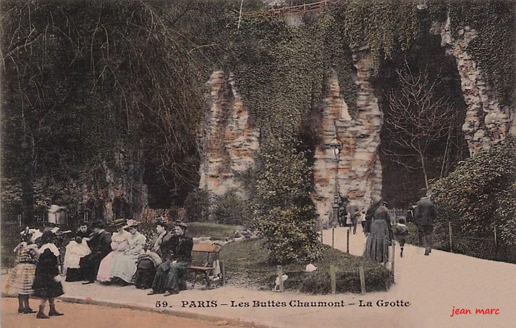 Paris - Buttes Chaumont - La Grotte.jpg