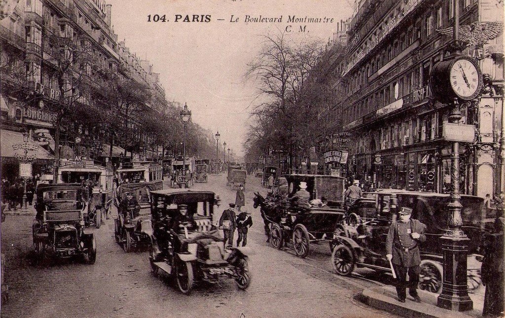 Paris Boulevard Montmartre 104.jpg