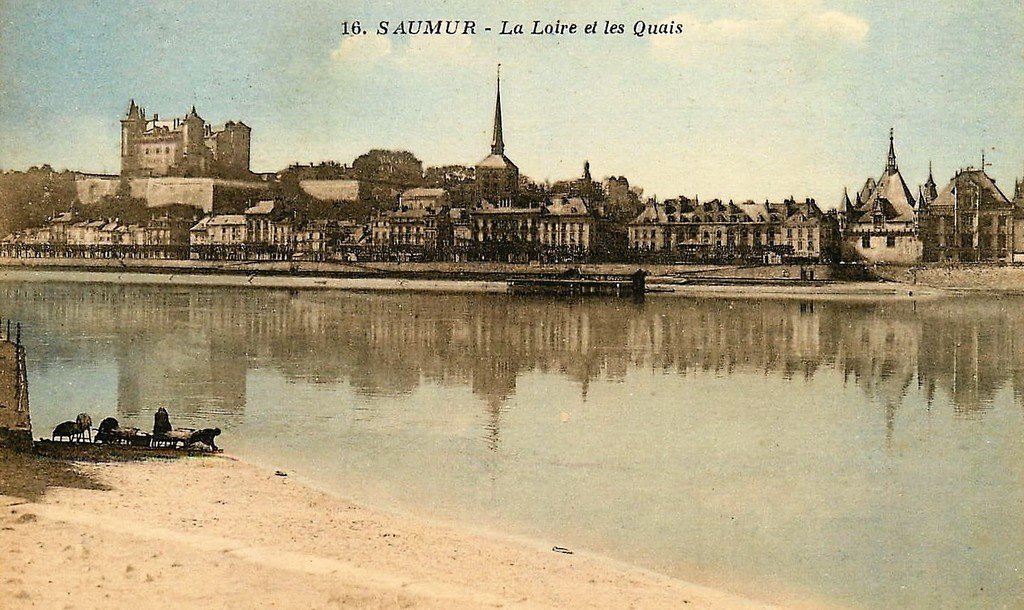 Saumur (16) bic.jpg