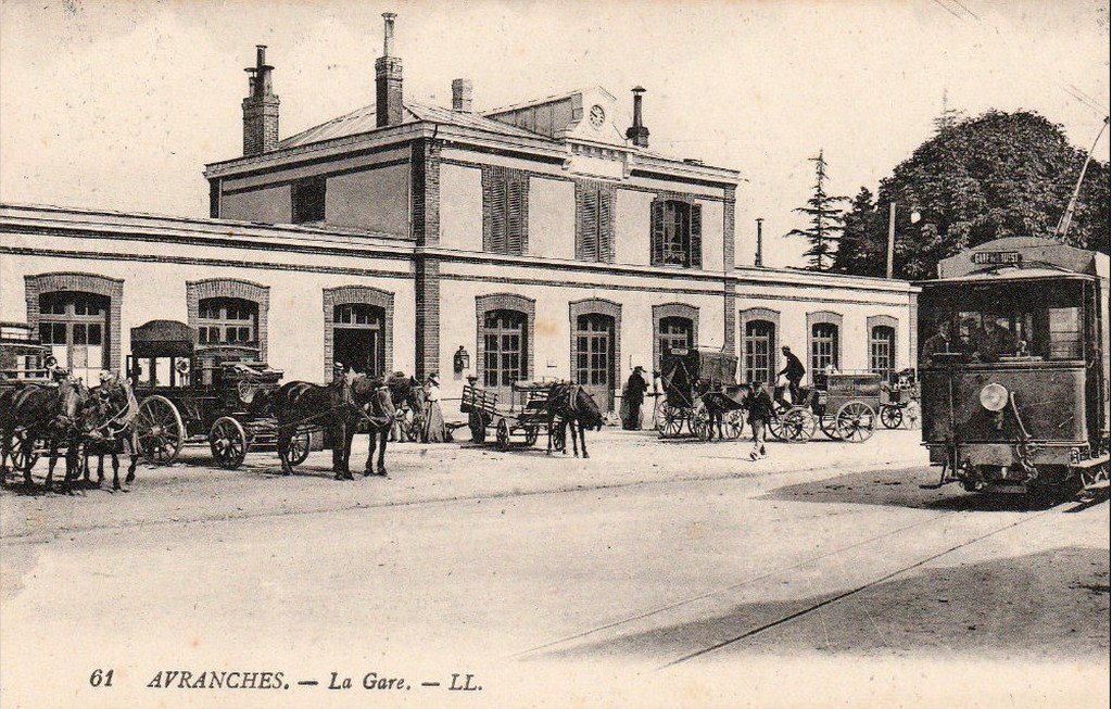Avranches 61 tram.jpg