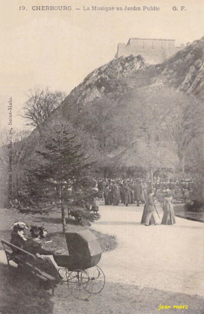 Cherbourg - La Musique au Jardin Public.jpg