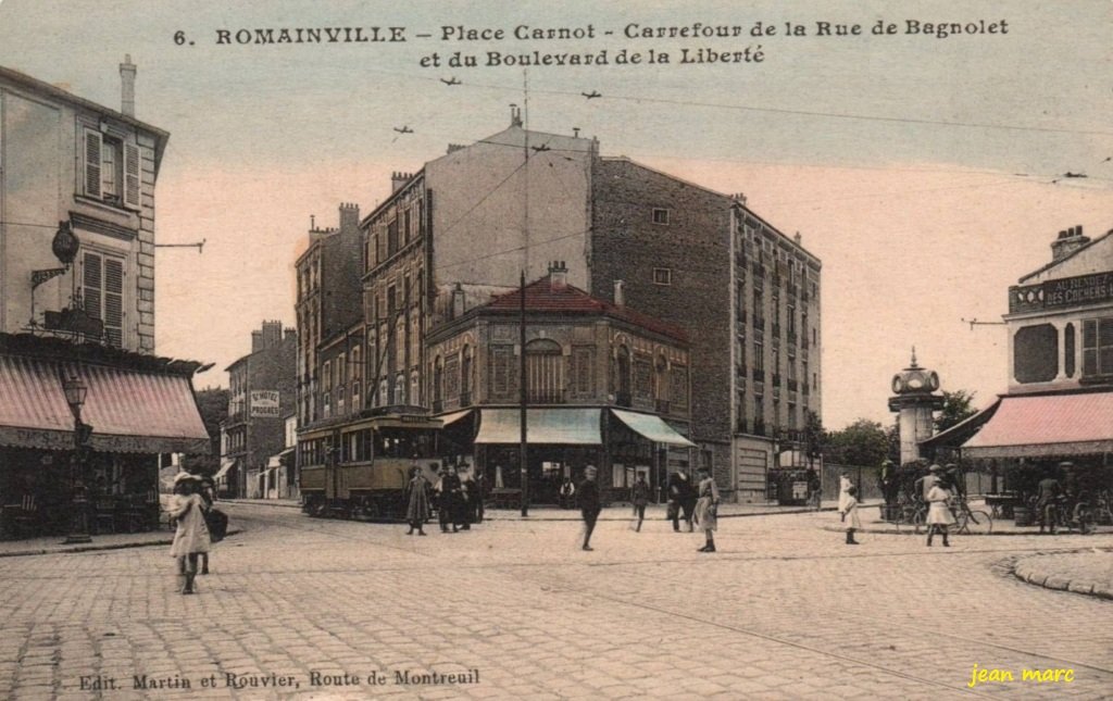 Romainville - Place Carnot - Carrefour de la Rue de Bagnolet et du Boulevard de la Liberté.jpg