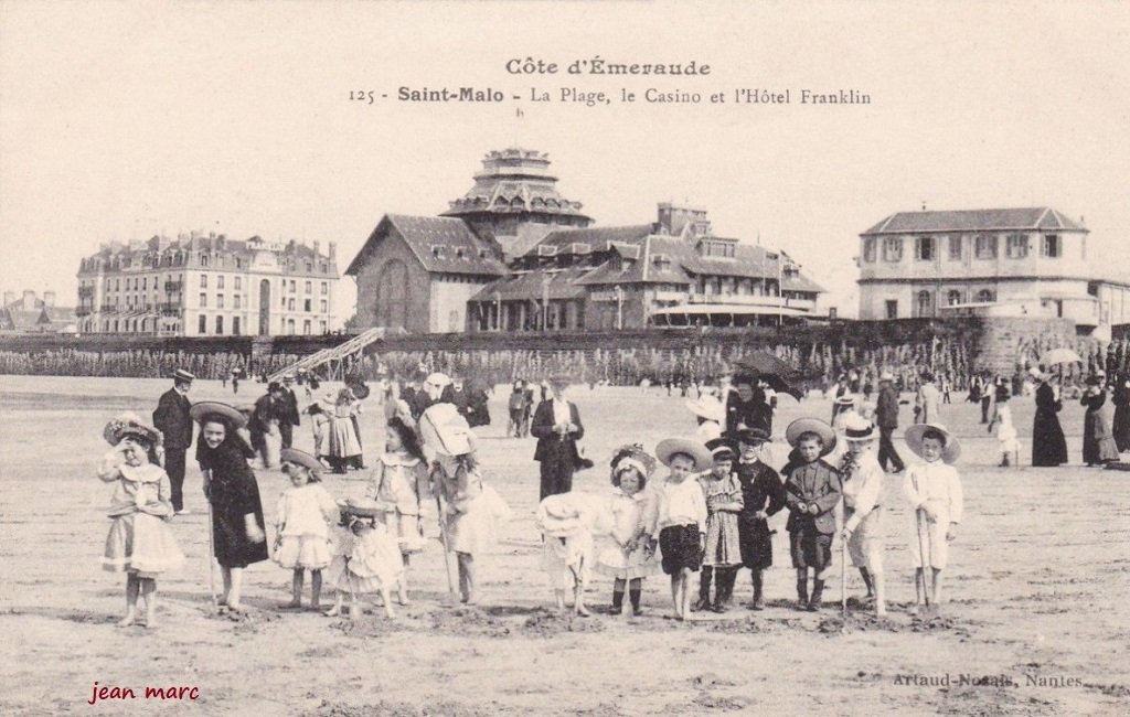 Saint-Malo - La Plage, le Casino et l'Hôtel Franklin.jpg