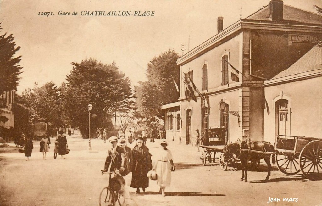 Châtelaillon-Plage - Gare.jpg