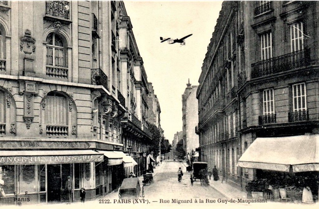 Paris 2122 FF+Avion.jpg